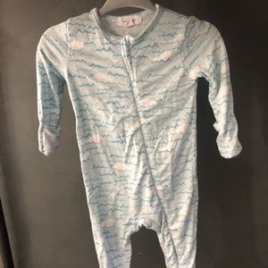 Angel Dear👼🏼 whale zipper footie